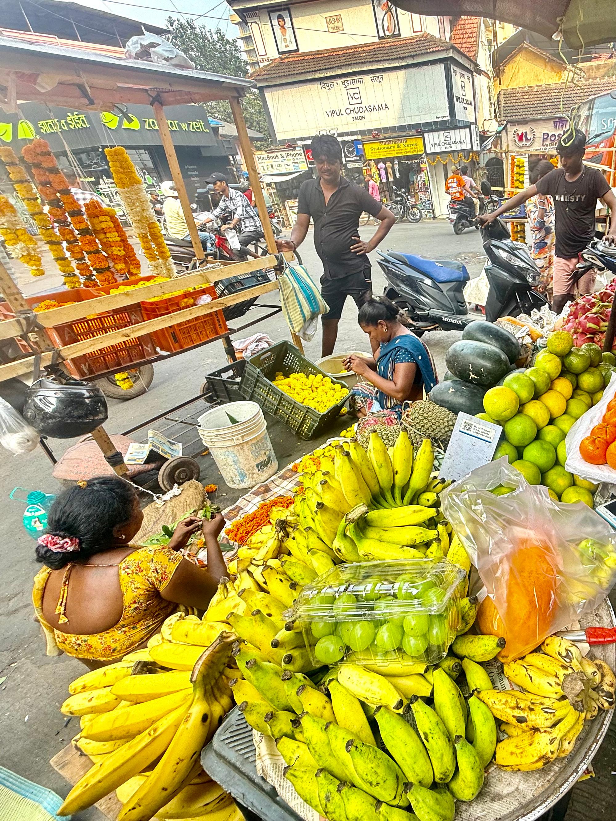 Diwali flowers & fruits