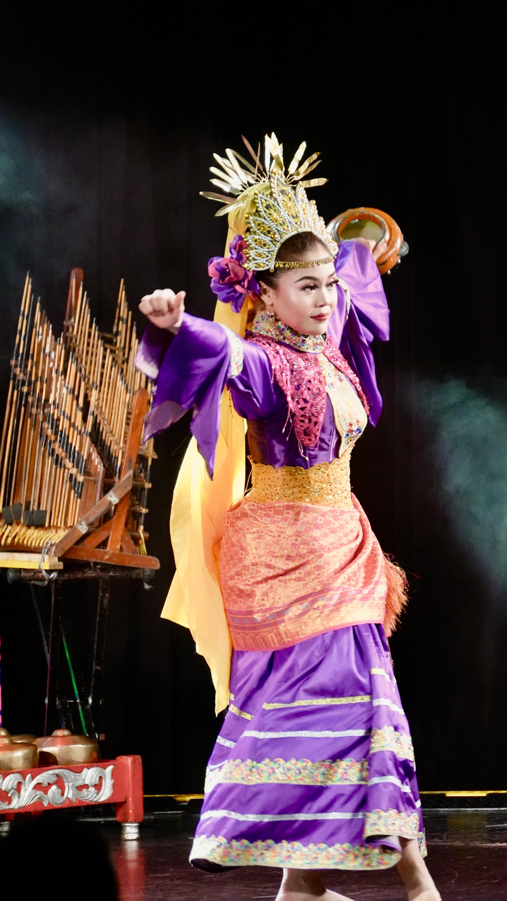 Javanese Dancer