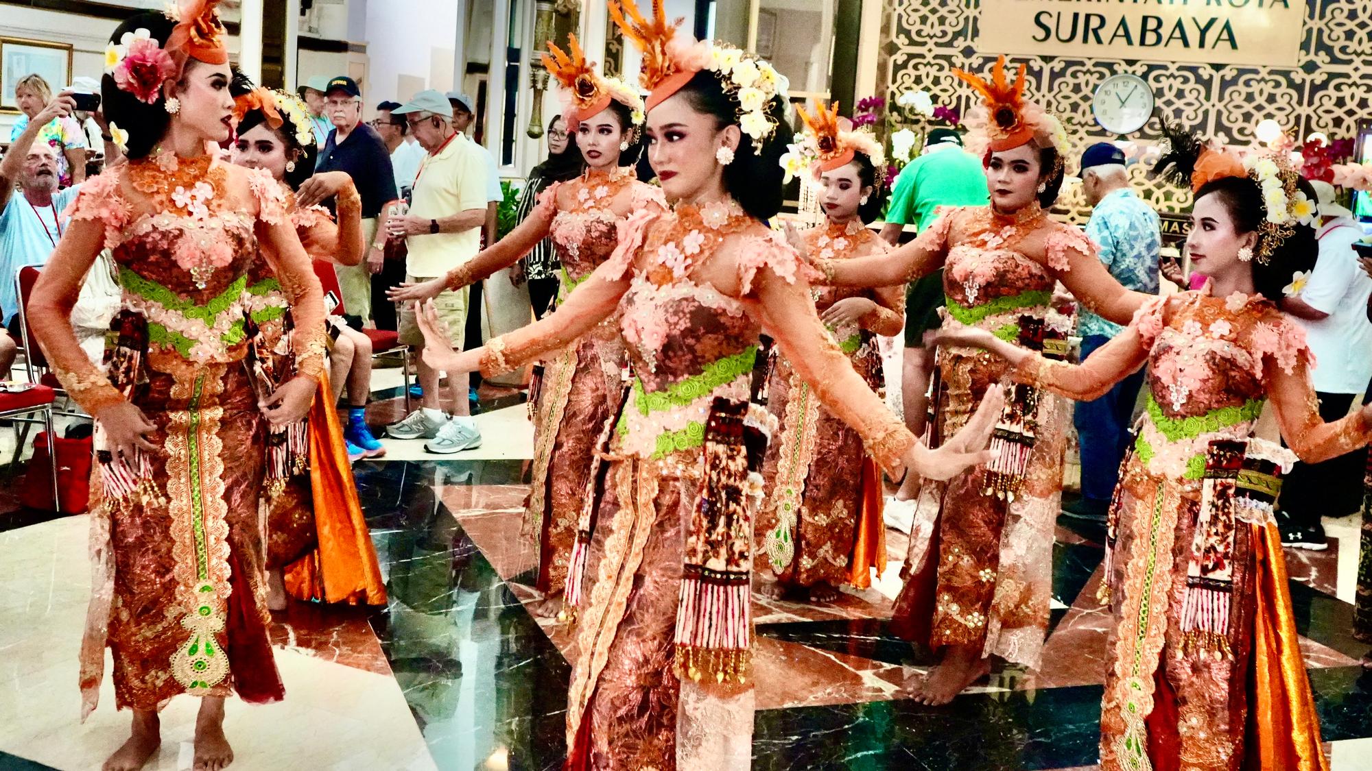 Surabaya Dance Performance