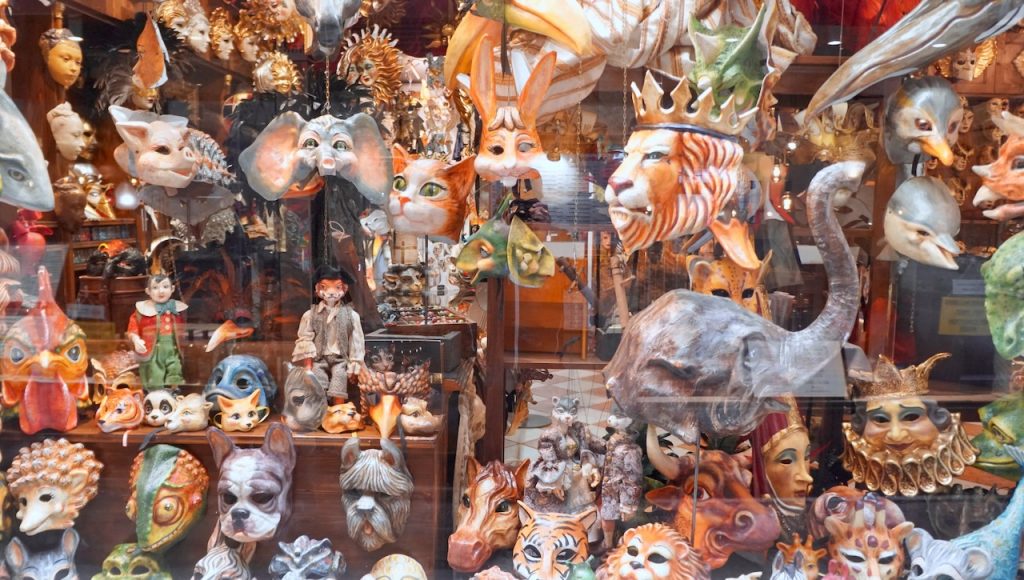  Venetian masks are world-famous. 