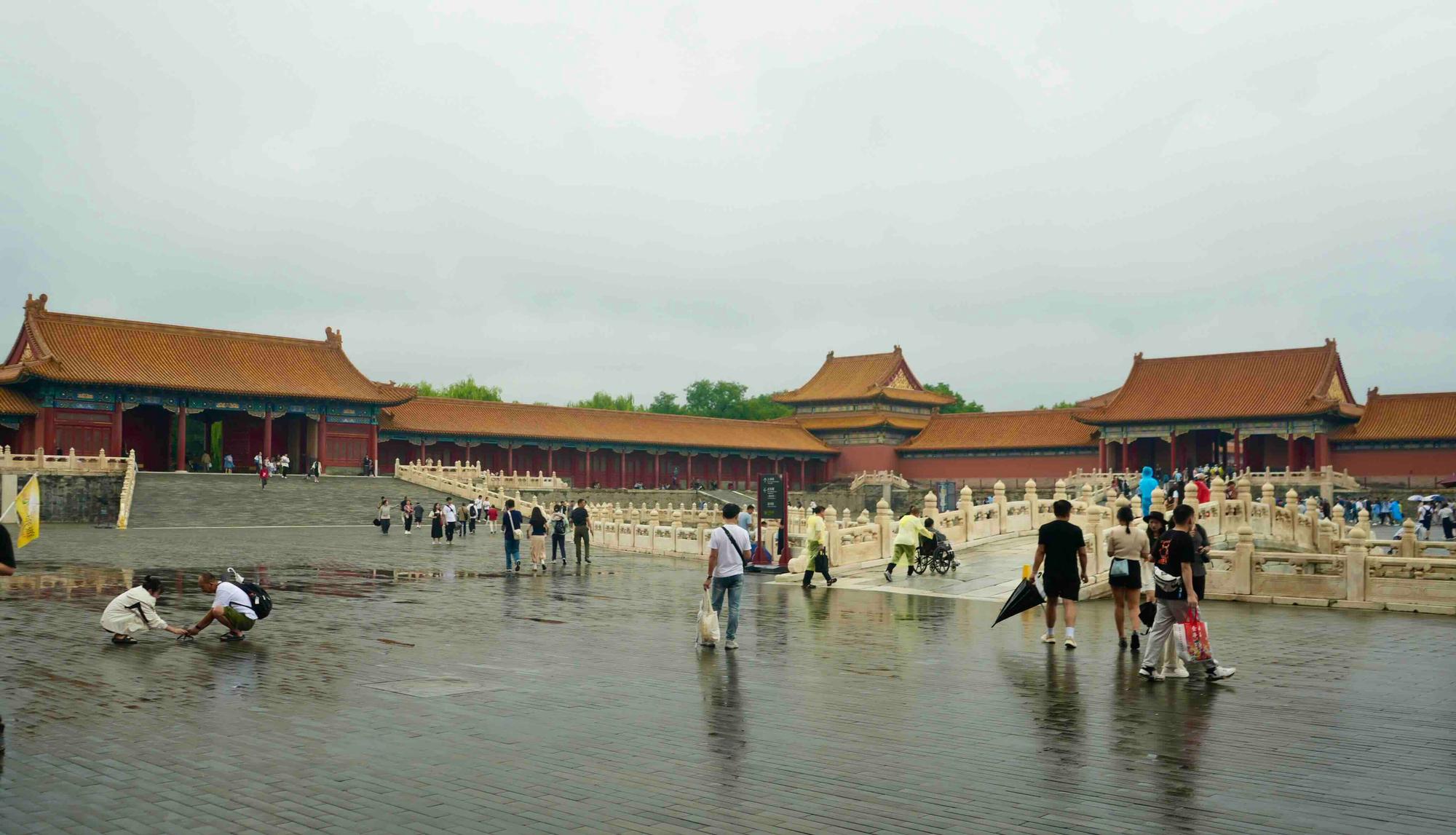 Forbidden City courtyard