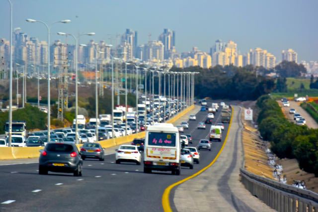 Rush hour from Netanya to Tel Aviv